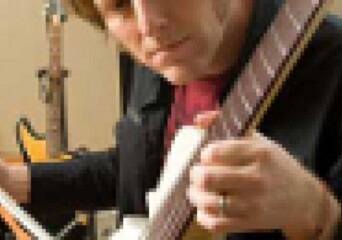 Klip z Conana z muzyką Batesa - okładka