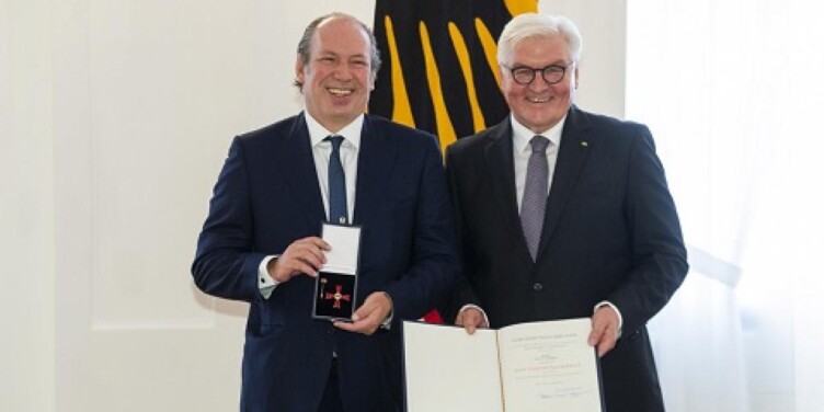 Hans Zimmer z najwyższym odznaczeniem Republiki Federalnej Niemiec! - okładka