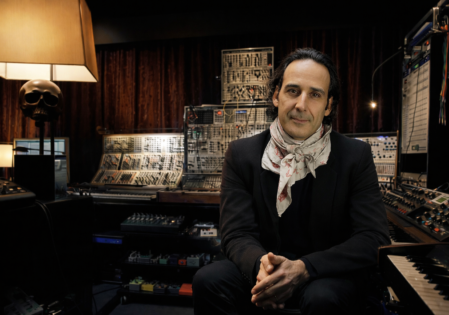 Alexandre Desplat skomponuje muzykę do kontynuacji The Social Network - okładka