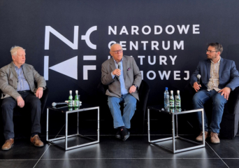 Relacja: 90. urodziny Henryka Kuźniaka w łódzkim NCKF - okładka